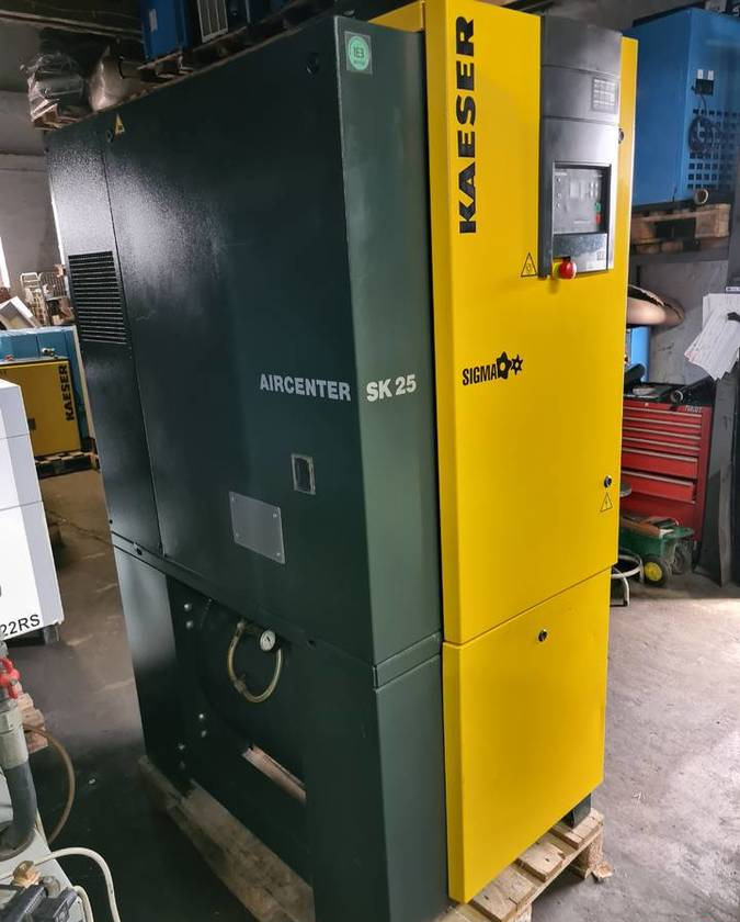 Kompresor śrubowy KAESER Aircenter SK25 15 kw - Compresor de aire: foto 4 Kompresor śrubowy KAESER Aircenter SK25 15 kw - Compresor de aire: foto 4