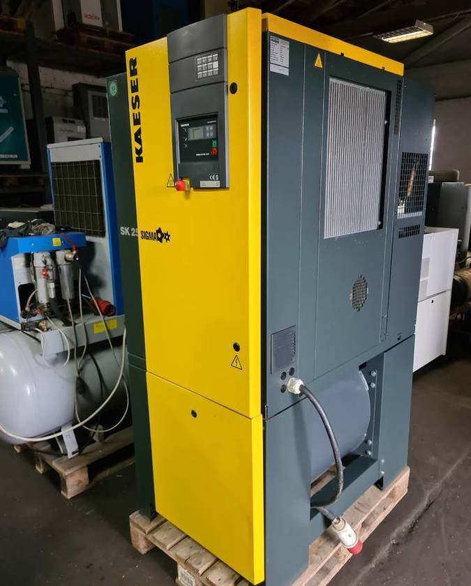 Kompresor śrubowy KAESER Aircenter SK25 15 kw - Compresor de aire: foto 2 Kompresor śrubowy KAESER Aircenter SK25 15 kw - Compresor de aire: foto 2