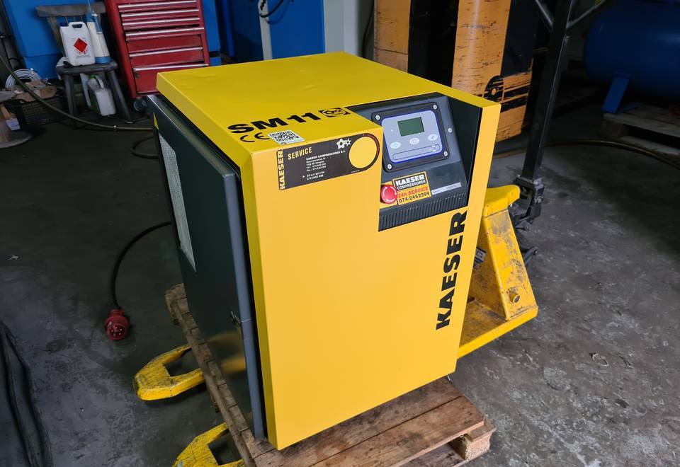 Kompresor śrubowy KAESER SM 11 7,5 kw - Compresor de aire: foto 3 Kompresor śrubowy KAESER SM 11 7,5 kw - Compresor de aire: foto 3