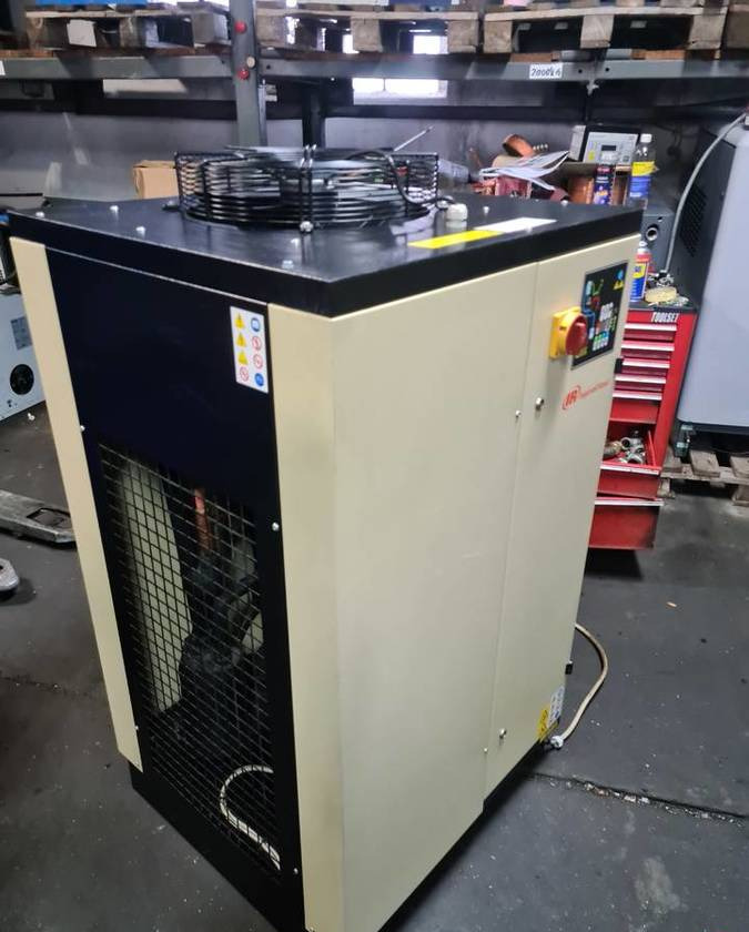 Osuszacz ziębniczy INGERSOLL RAND 13m3 - Maquinaria de alimentación: foto 3 Osuszacz ziębniczy INGERSOLL RAND 13m3 - Maquinaria de alimentación: foto 3