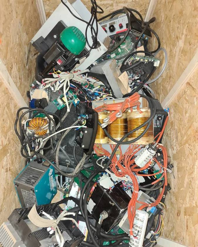 Spawarki invertorowe, używane, uszkodzone - Equipo de soldadura: foto 5 Spawarki invertorowe, używane, uszkodzone - Equipo de soldadura: foto 5