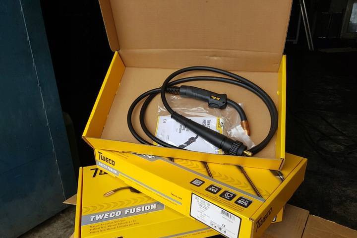 UCHWYT SPAWALNICZY MIGOMAT TWECO 3M 180A NOWY!!! - Equipo de soldadura: foto 2 UCHWYT SPAWALNICZY MIGOMAT TWECO 3M 180A NOWY!!! - Equipo de soldadura: foto 2