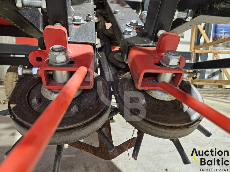 Cosechadora de granos para transporte de alimentos Broch ARAT-1: foto 15 Cosechadora de granos para transporte de alimentos Broch ARAT-1: foto 15