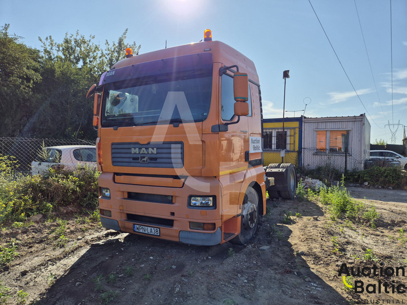 MAN TGA18.440 - Cabeza tractora: foto 1 MAN TGA18.440 - Cabeza tractora: foto 1