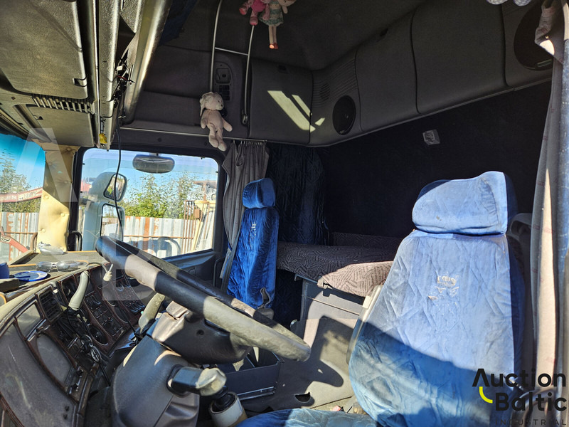 Scania R 114 LA - Cabeza tractora: foto 5 Scania R 114 LA - Cabeza tractora: foto 5