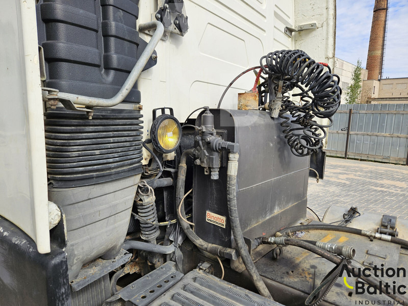 Leasing de Volvo FH12 Volvo FH12: foto 16 Leasing de Volvo FH12 Volvo FH12: foto 16