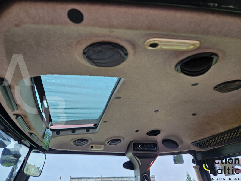 Tractor Case IH Farmall 105 A: foto 8