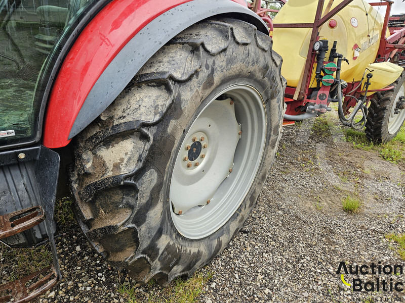 Tractor Case IH Farmall 105 A: foto 17