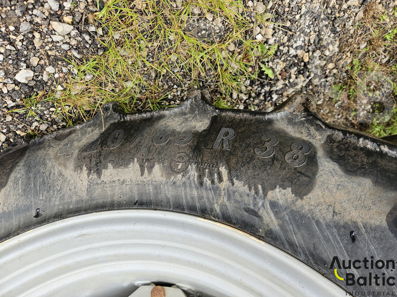 Tractor Case IH Farmall 105 A: foto 20