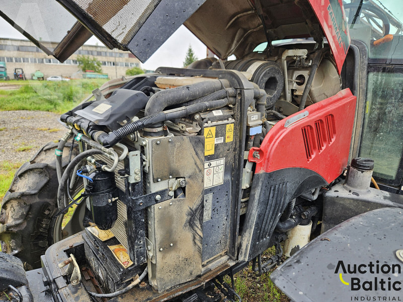 Tractor Case IH Farmall 105 A: foto 10