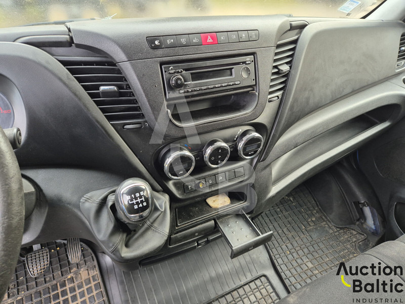 Leasing de Iveco 35S17 Iveco 35S17: foto 9