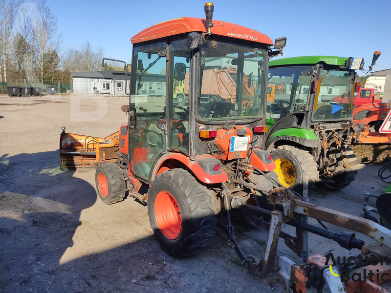 KIOTI CK 2810 - Tractor: foto 3 KIOTI CK 2810 - Tractor: foto 3