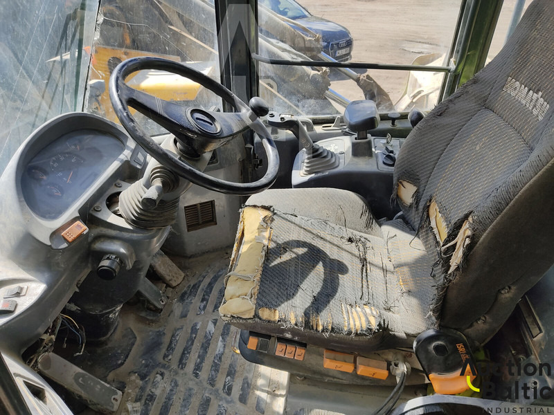 Komatsu WA250-5 - Cargadora de ruedas: foto 4 Komatsu WA250-5 - Cargadora de ruedas: foto 4