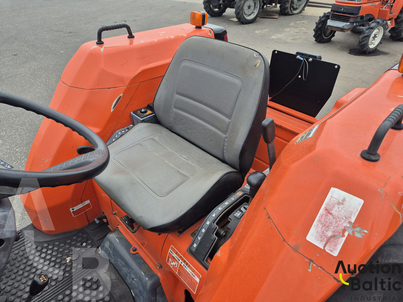 Kubota GL 29 - Tractor: foto 5 Kubota GL 29 - Tractor: foto 5