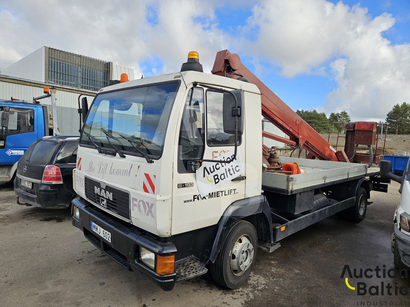 MAN 8.103 - Camión con plataforma elevadora: foto 1 MAN 8.103 - Camión con plataforma elevadora: foto 1