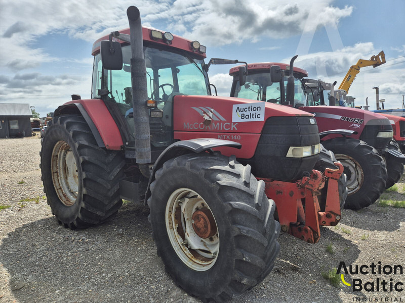 MCCORMICK MTX 140 - Tractor: foto 1 MCCORMICK MTX 140 - Tractor: foto 1