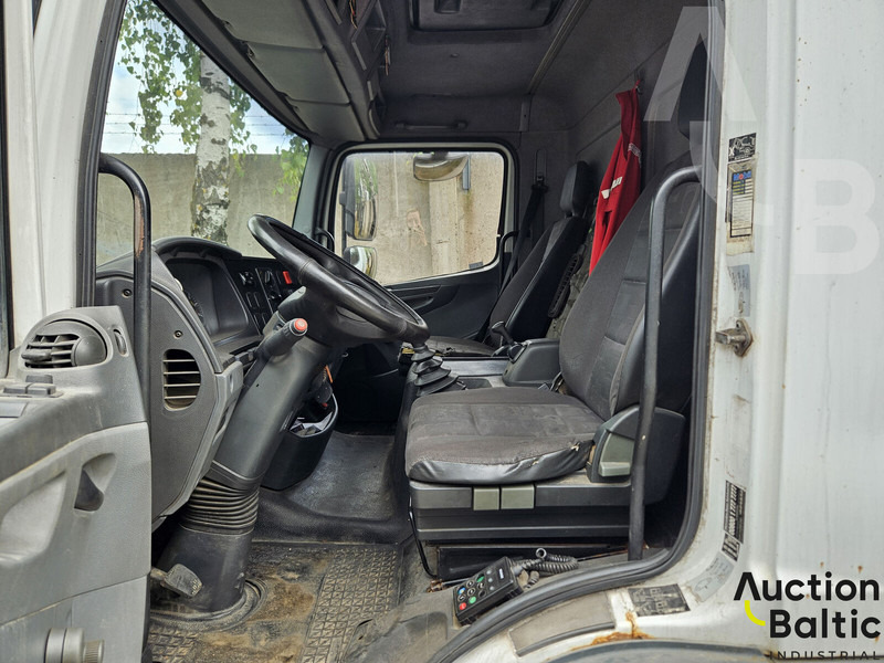 Mercedes-Benz 1018 - Camión frigorífico: foto 5 Mercedes-Benz 1018 - Camión frigorífico: foto 5