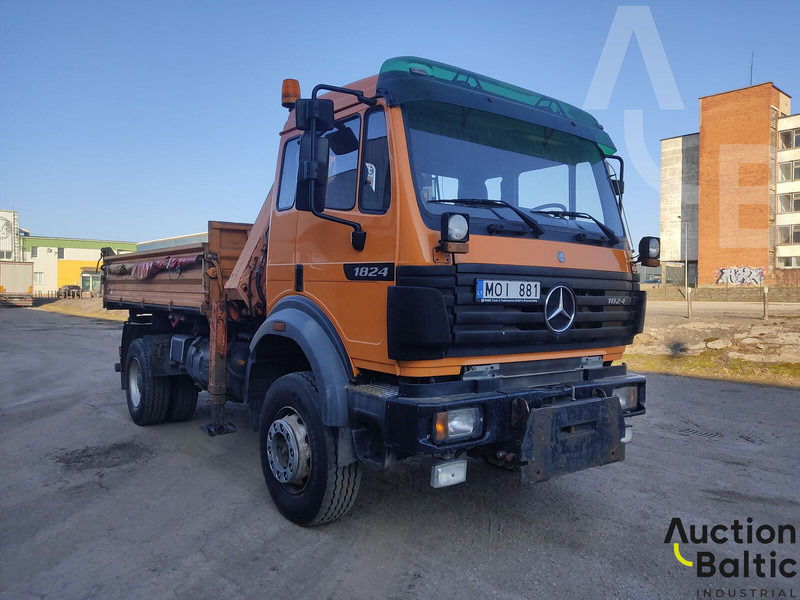 Mercedes-Benz 1824 AK - Camión volquete, Camión grúa: foto 2 Mercedes-Benz 1824 AK - Camión volquete, Camión grúa: foto 2