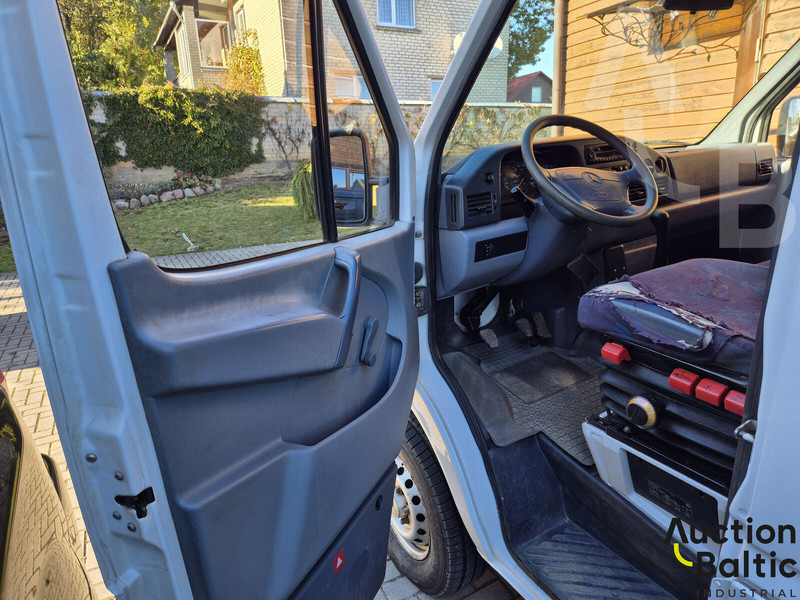 Mercedes-Benz 300-serie 312 D - Furgón: foto 5 Mercedes-Benz 300-serie 312 D - Furgón: foto 5