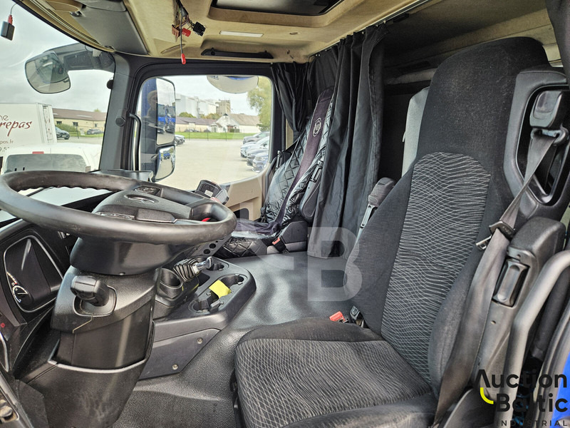Camión chasis Mercedes-Benz Actros 1843: foto 16