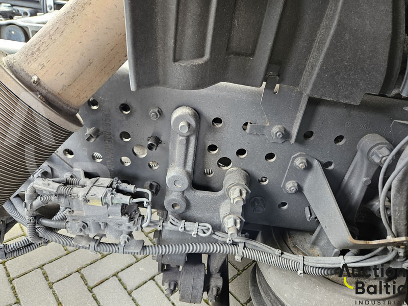 Camión chasis Mercedes-Benz Actros 1843: foto 19
