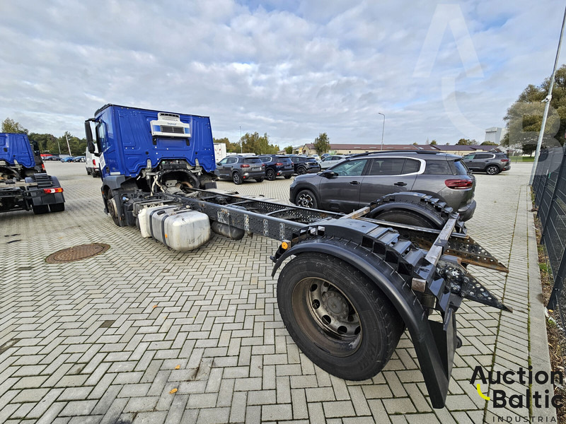Mercedes-Benz Actros 1843 - Camión chasis: foto 4 Mercedes-Benz Actros 1843 - Camión chasis: foto 4