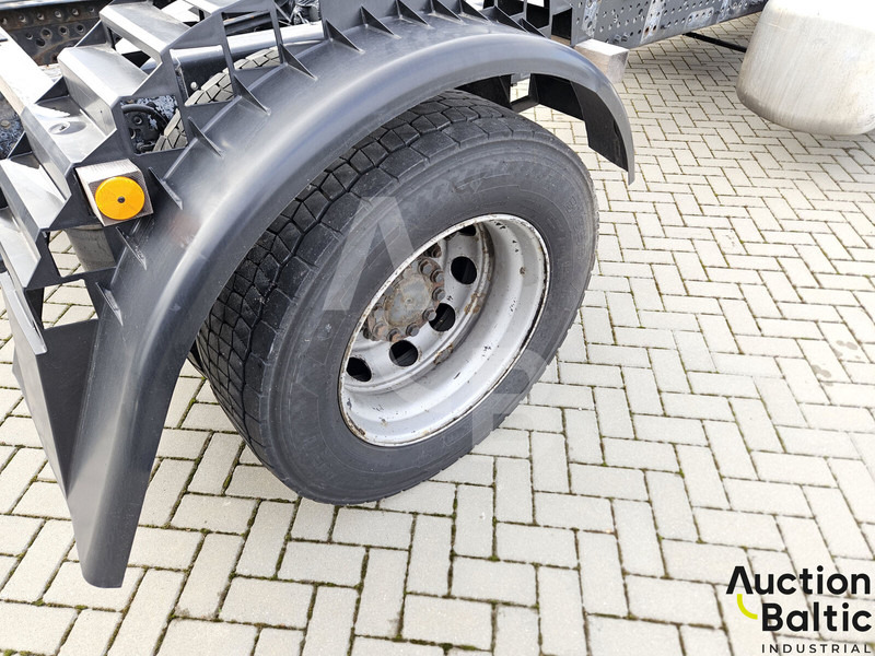 Camión chasis Mercedes-Benz Actros 1843: foto 11
