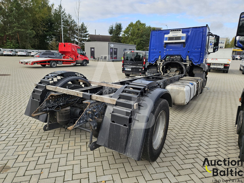 Mercedes-Benz Actros 1843 - Camión chasis: foto 3 Mercedes-Benz Actros 1843 - Camión chasis: foto 3