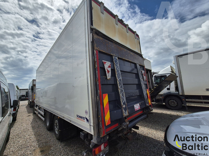 Mercedes-Benz Actros 2551 - Camión caja cerrada: foto 4 Mercedes-Benz Actros 2551 - Camión caja cerrada: foto 4