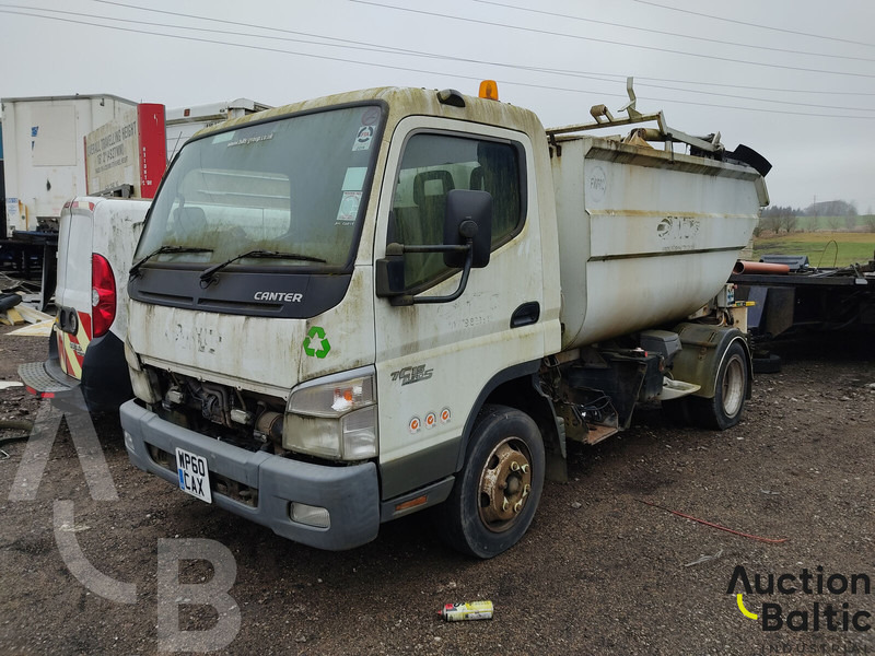 Mitsubishi Fuso - Camión de basura: foto 2 Mitsubishi Fuso - Camión de basura: foto 2
