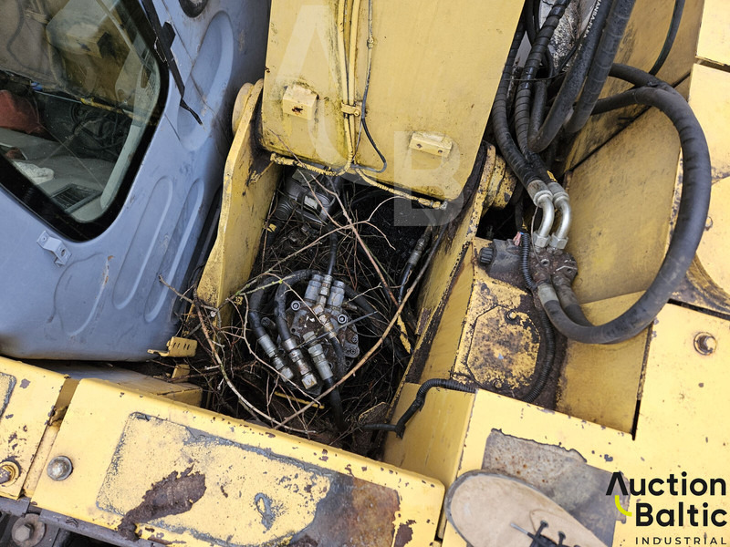 Excavadora de cadenas New Holland E 145: foto 13 Excavadora de cadenas New Holland E 145: foto 13