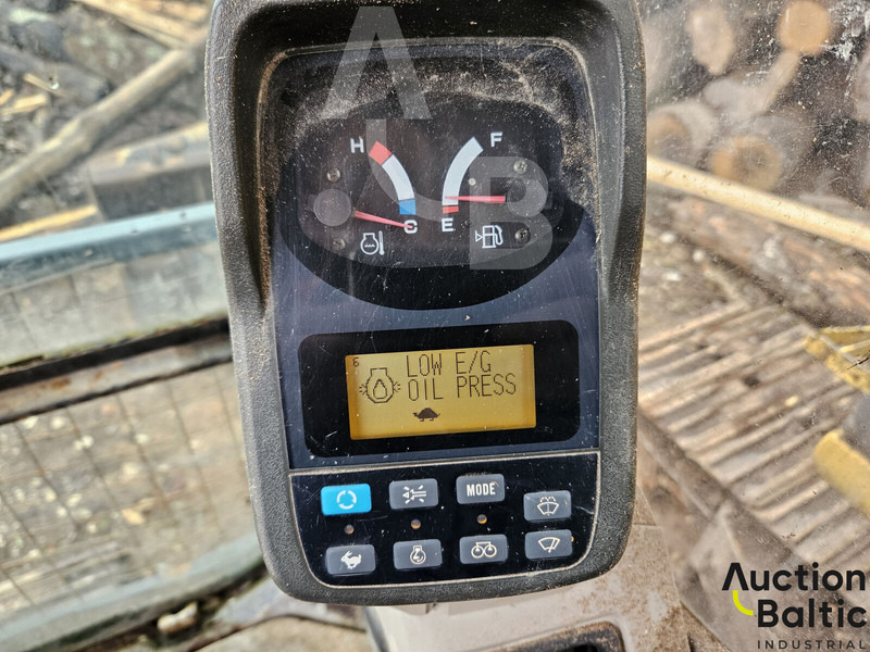 Excavadora de cadenas New Holland E 145: foto 20 Excavadora de cadenas New Holland E 145: foto 20