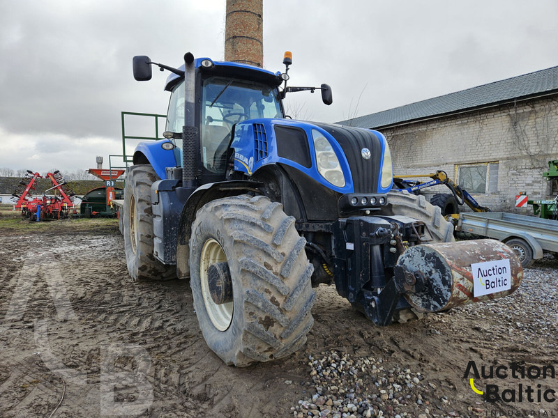 New Holland T 8.390 - Tractor: foto 2 New Holland T 8.390 - Tractor: foto 2
