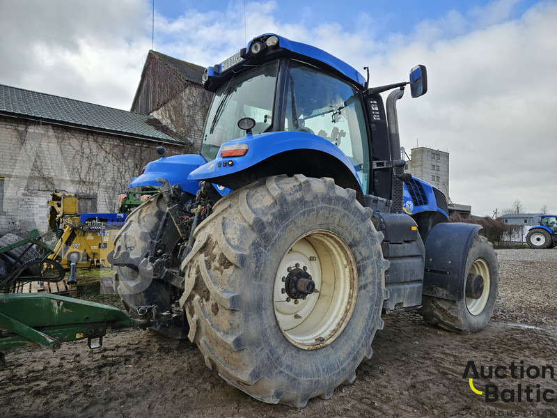 New Holland T 8.390 - Tractor: foto 4 New Holland T 8.390 - Tractor: foto 4