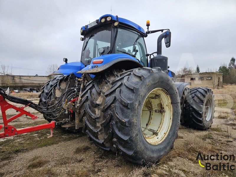 New Holland T 8.410 - Tractor: foto 3 New Holland T 8.410 - Tractor: foto 3