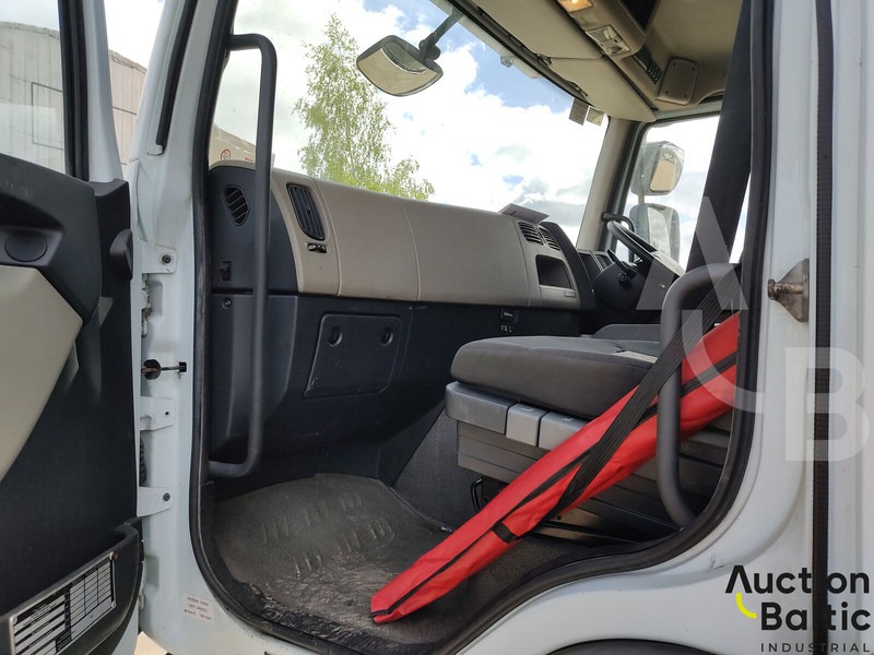 Renault Premium - Camión portavehículos: foto 5 Renault Premium - Camión portavehículos: foto 5