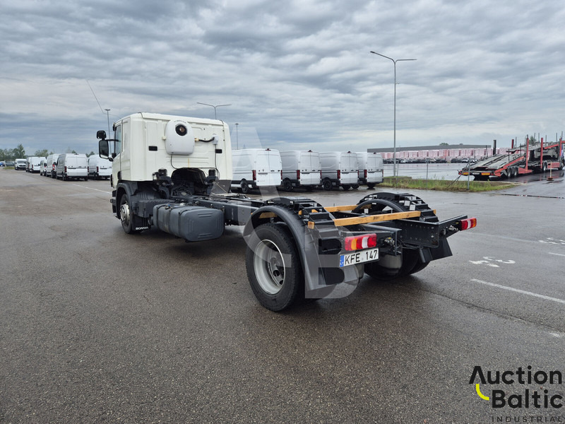 Scania P 450 - Camión chasis: foto 4 Scania P 450 - Camión chasis: foto 4
