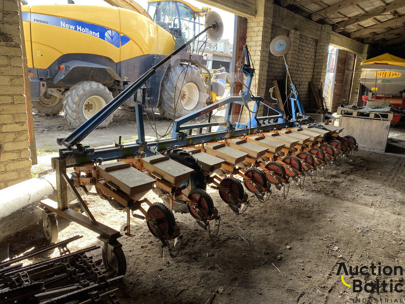 Schmotzer UD2012 - Sembradora de precisión: foto 4 Schmotzer UD2012 - Sembradora de precisión: foto 4