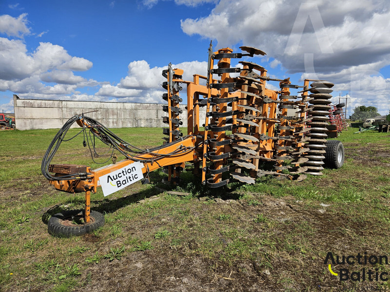 Simba SL500 - Rastras: foto 1 Simba SL500 - Rastras: foto 1