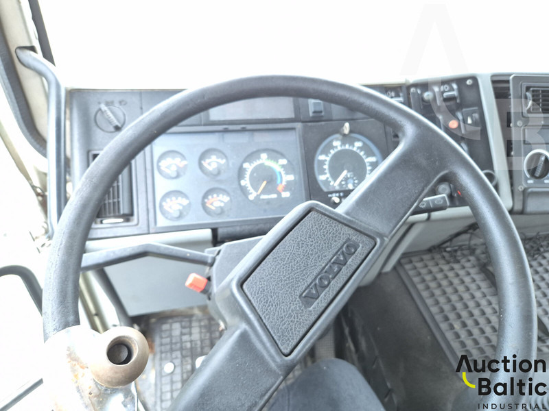 Volvo FL6 - Camión cisterna: foto 5 Volvo FL6 - Camión cisterna: foto 5