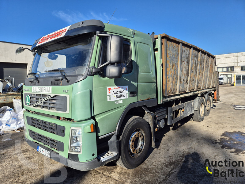 Volvo FM-300 - Camión volquete: foto 1 Volvo FM-300 - Camión volquete: foto 1