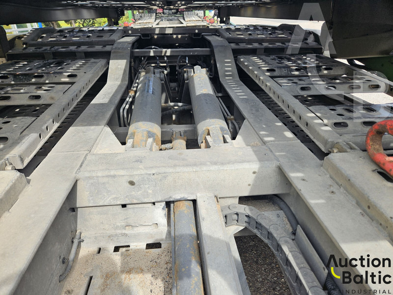 Camión portavehículos Volvo FM440: foto 16 Camión portavehículos Volvo FM440: foto 16