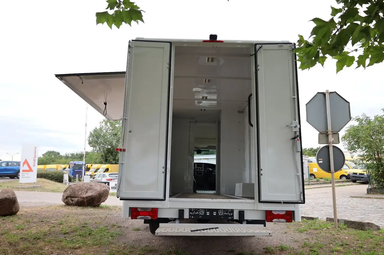 Iveco C30C/ FOODTRUCK/ Daily - Camión tienda: foto 5 Iveco C30C/ FOODTRUCK/ Daily - Camión tienda: foto 5