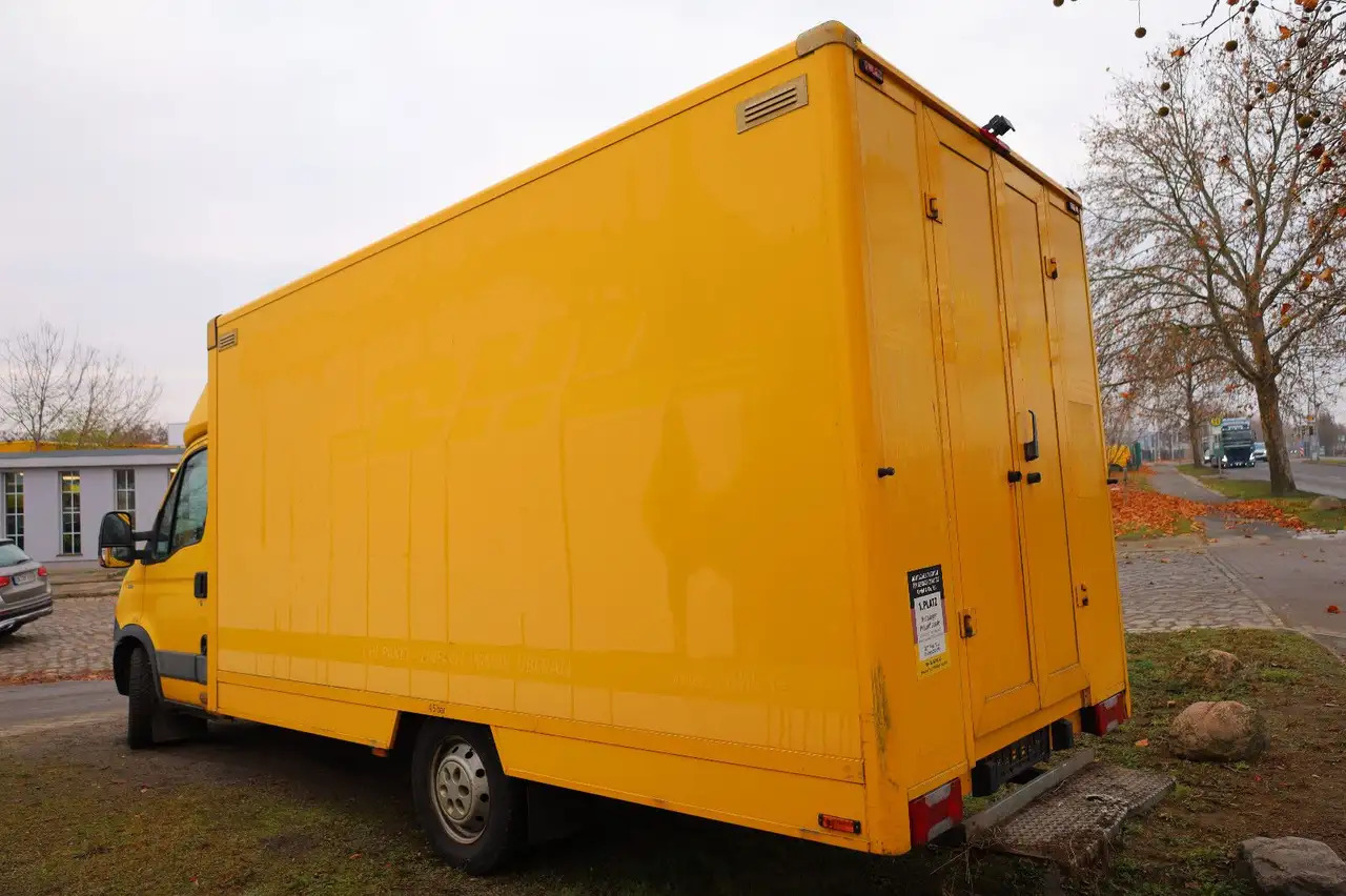 Iveco Daily/ Regalsystem/Luftfeder/1. Hand - Furgoneta caja cerrada: foto 3 Iveco Daily/ Regalsystem/Luftfeder/1. Hand - Furgoneta caja cerrada: foto 3