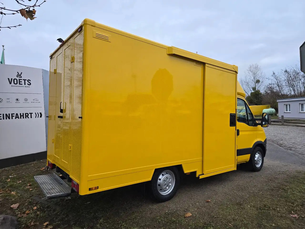 Iveco Daily/ Regalsystem/Luftfeder/KURZ/1. Hand - Furgoneta caja cerrada: foto 4 Iveco Daily/ Regalsystem/Luftfeder/KURZ/1. Hand - Furgoneta caja cerrada: foto 4