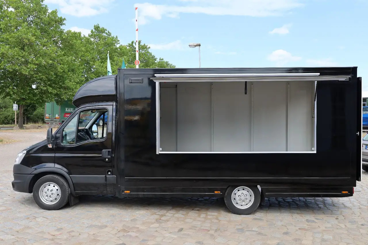 Iveco IS35SI2AA/ FOODTRUCK/Daily - Camión tienda: foto 1 Iveco IS35SI2AA/ FOODTRUCK/Daily - Camión tienda: foto 1