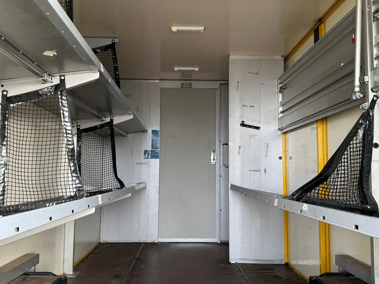 Furgoneta caja cerrada Mercedes-Benz Sprinter/Koffer/Regalsystem/ EU5/ 1. Hand: foto 17 Furgoneta caja cerrada Mercedes-Benz Sprinter/Koffer/Regalsystem/ EU5/ 1. Hand: foto 17