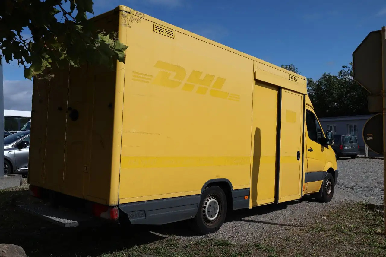 Mercedes-Benz Sprinter N1/ Koffer/Regalsystem/70kW/EU5/1. Hand - Furgoneta caja cerrada: foto 4 Mercedes-Benz Sprinter N1/ Koffer/Regalsystem/70kW/EU5/1. Hand - Furgoneta caja cerrada: foto 4