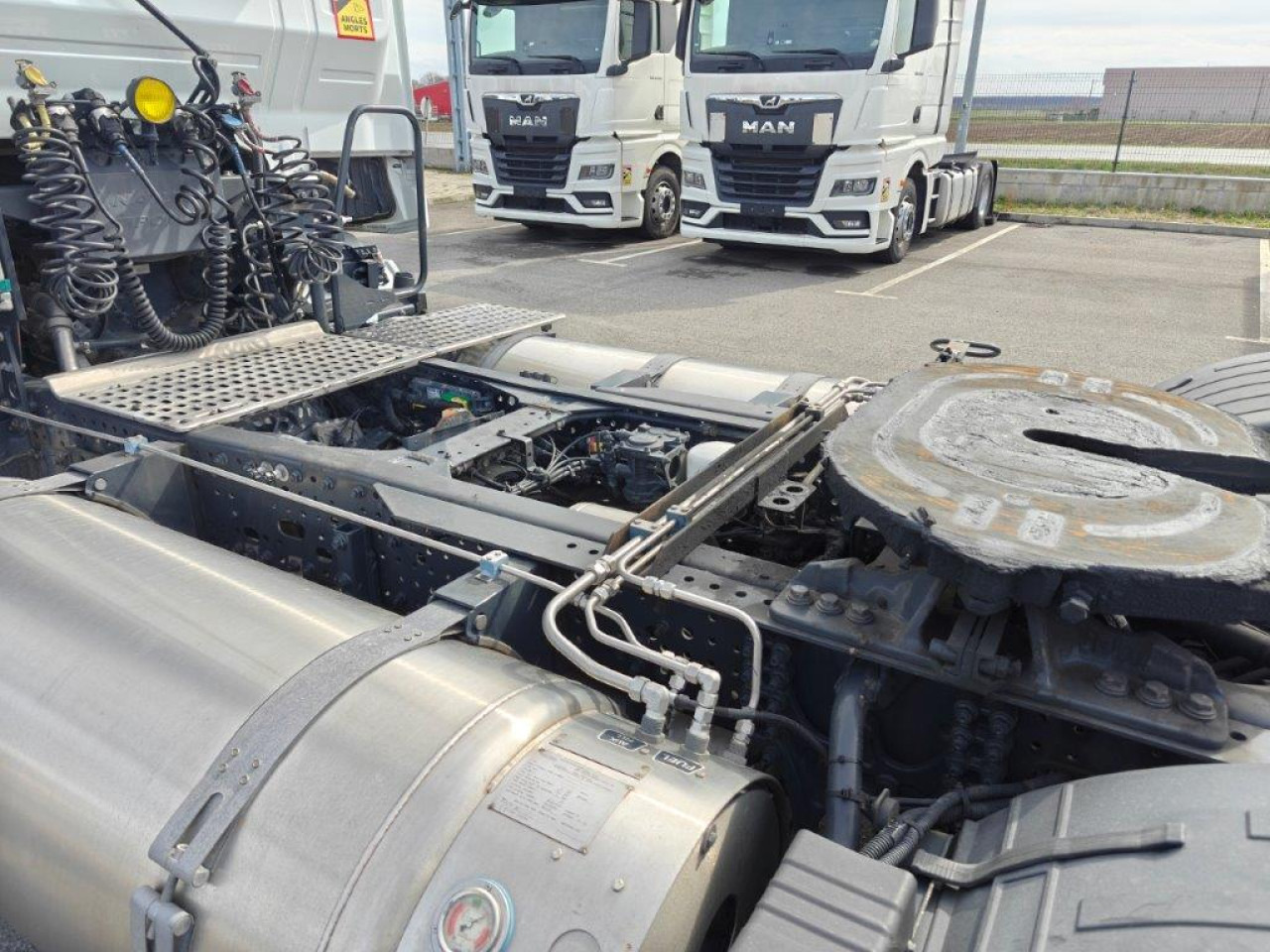 IVECO Stralis AS440S46T/PLNG Intarder Klima Luftfeder ZV - Cabeza tractora: foto 4 IVECO Stralis AS440S46T/PLNG Intarder Klima Luftfeder ZV - Cabeza tractora: foto 4