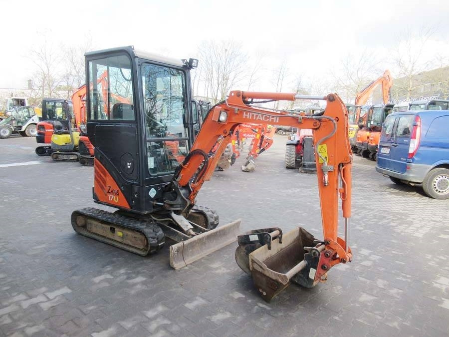 Hitachi ZX 17 U-2 - Miniexcavadora: foto 2 Hitachi ZX 17 U-2 - Miniexcavadora: foto 2